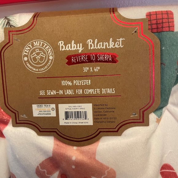 CHRISTMAS BABY BLANKET - REVERSE TO SHERPA - Picture 3 of 4